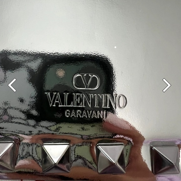 VALENTINO GARAVANI Mirror Calfskin Small Rockstud23 Shoulder Bag in Silver - Picture 5 of 8